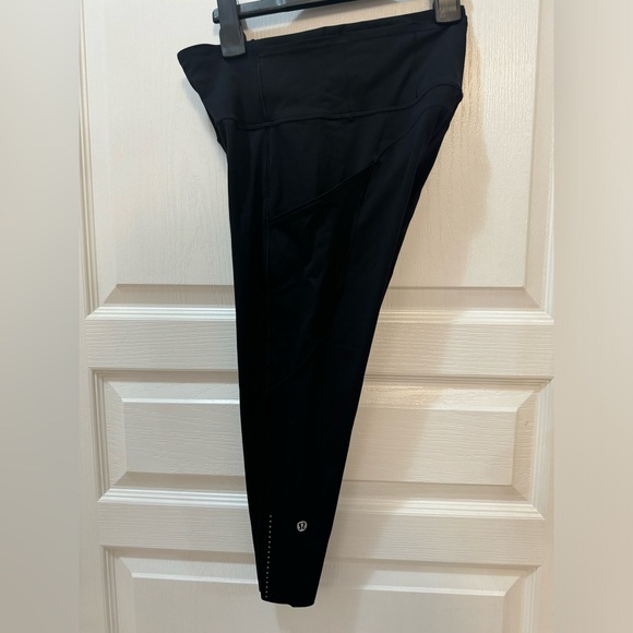 Lululemon capris tights - Picture 3 of 3